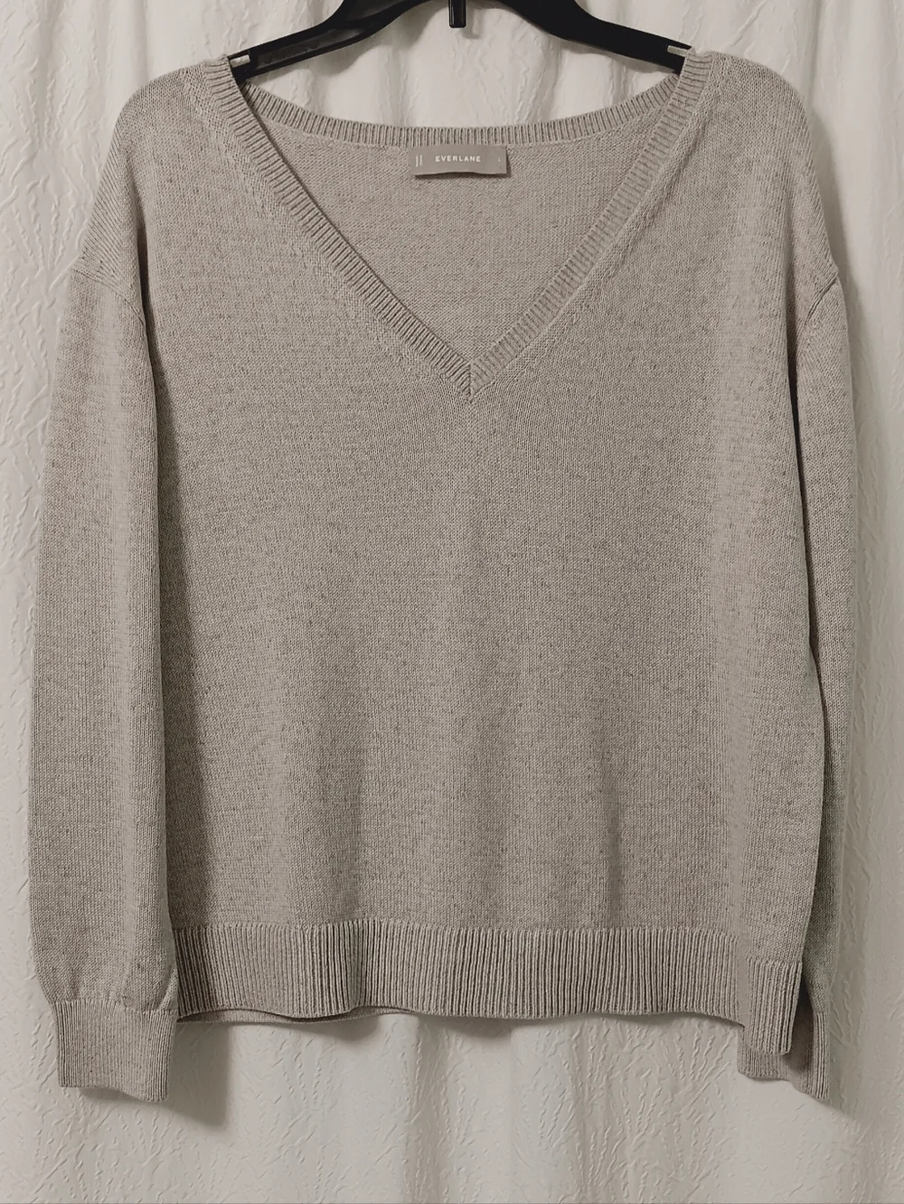 Everlane V-Neck Sweater in Heather Gray - Picture 1 of 11